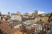 Panoramic loft with terrace near Ponte Vecchio