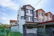 Jovial Modern Stylish Townhouse 8pax - BM Icon City