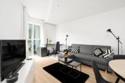 Cozy Black & White Studio in City Center with FREE GARAGE Poznań by Renters