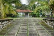 Top Masjid Tanah