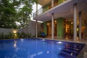 Barefoot Bungalow Hikka