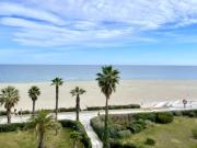 Appartement avec Piscine et Terrasse Proche Commerces - FR-1-748-15