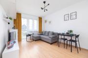 Comfy & Bright Studio Wielicka in Krakow by Renters