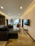 Tranquility in the Midst of Vibrance