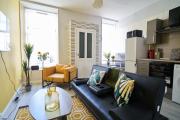 1 BDR Apt By Caledonia Luxe Stays Short Lets & Serviced Accommodation Lanark