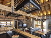 Chalet in Les Deux Alpes with Sauna & Hot Tub