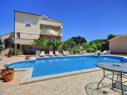 Boutique Apartment with Pool and Parasol in Medulin