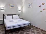 Dafnis home is in 200m to metro Ag Ioanis