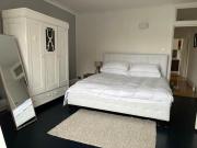 The Clock Tower Apartment - Spacious, Modern, 2 Bedroom Apartment , Southsea with Free parking - sleeps 4