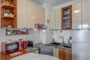 Aureola Center Apartment