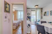 Aureola Center Apartment