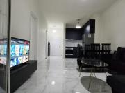 Blackn White Apartment