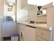 Studio cabine à St-Raphaël avec terrasse et parking, à 100m de la plage - FR-1-226A-23