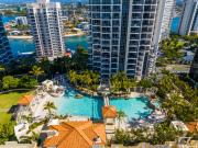 Surfers Paradise Central Chevron Apartment Sleeps 8 - Optimise BNB