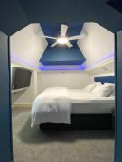 Charme rustique- piscine privée et jardin