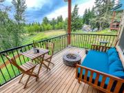 Lush Green Paradise, Fire-pit