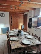 Demi-Chalet lAncolie -- Prox pistes