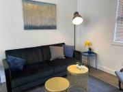 Contemporary 1-Bedroom Private Bungalow Walk to Armature & Riverwalk