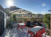 Top Naples