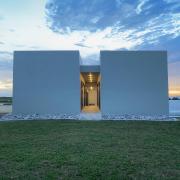 holiday fever x the pool