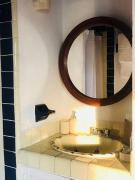 Suite privada con jacuzzi y vista al lago