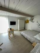 Grand Studio à 5mns de la Plage des Salins