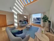 Weekly & Monthly stays in Penthouse for Contractors or Leisure Single or Superking beds available