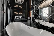 Hollywood Jacuzzi Suite by Downtown Apartments