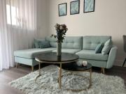 Stunning one-bedroom apartment- Next to tube station- Sleeps 3