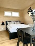 REY Stays - Small & Cozy Studio