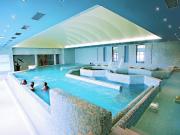 Holiday Home with two bathrooms and bubble bath Holiday Home with two bathrooms and bubble bath