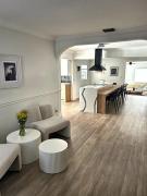 Amazing 3-bedroom modern home in Coral Gables area