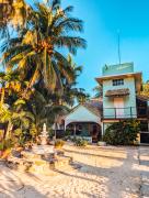 Utopia Guesthouse & Yoga Studio beachfront home