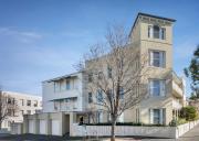 Simply Kensington by ReadyStay