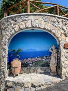Top Sorrento