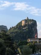 Villa retroe parco con vista castello Villa retroe parco con vista castello