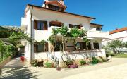 Apartments Mirjana Ficor