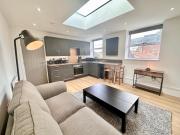 Fountain Apartment No 5 with Free Parking