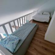 Ceglana kamienica nad Wisłą