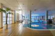 4Star Hotel with Pool - Pet-friendly Apartment by Noclegi Renters