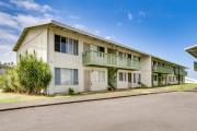 Walk to Downtown Hilo Condo with Pool Access!