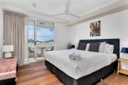 Coastal Chic in Heart of Cairns with Rooftop Pool
