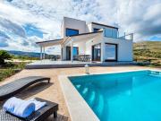 Elegant villa with private pool and sea view