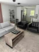 Grand Oaks Retreat in the Heights