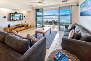 Frangipani 201 by HamoRent on Hamilton Island