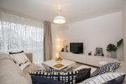 Stylish and Cosy 1 BDR Apt, Ealing Broadway