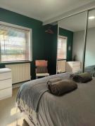 Southsea Historic Gem - Elegant Apartments