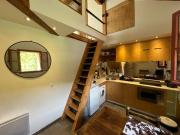 un nid sous les toits