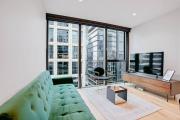 Contemporary 2BR apt in central Melb-Collins House #CH30