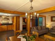 N-Orgon - Sleeps 4, tranquil location.